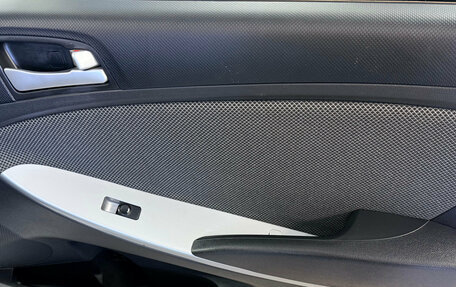 Hyundai Solaris II рестайлинг, 2013 год, 590 000 рублей, 17 фотография