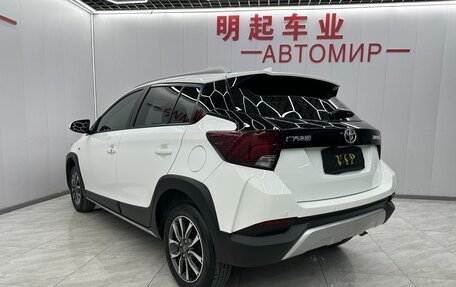 Toyota Yaris XP150 рестайлинг, 2022 год, 1 350 000 рублей, 5 фотография