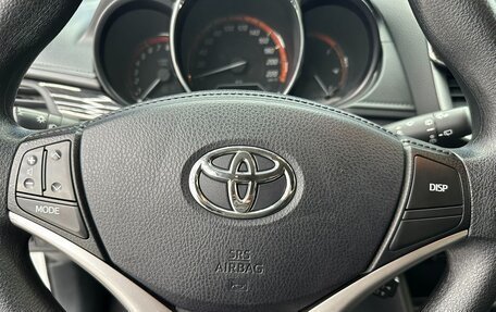 Toyota Yaris XP150 рестайлинг, 2022 год, 1 350 000 рублей, 13 фотография