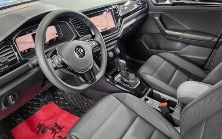 Volkswagen T-Roc I, 2021 год, 1 697 000 рублей, 6 фотография