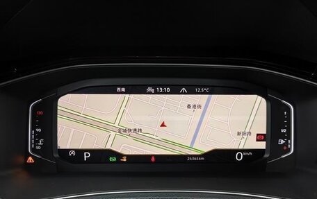 Volkswagen T-Roc I, 2021 год, 1 697 000 рублей, 8 фотография