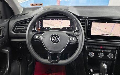 Volkswagen T-Roc I, 2021 год, 1 697 000 рублей, 12 фотография