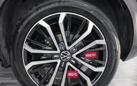 Volkswagen T-Roc I, 2021 год, 1 697 000 рублей, 9 фотография