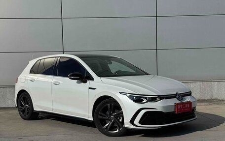 Volkswagen Golf VIII, 2022 год, 2 154 000 рублей, 3 фотография