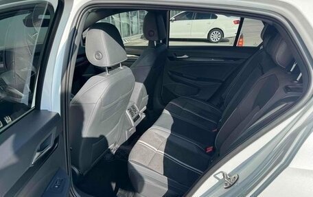 Volkswagen Golf VIII, 2022 год, 2 154 000 рублей, 10 фотография