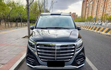 Mercedes-Benz V-Класс, 2026 год, 10 866 000 рублей, 2 фотография