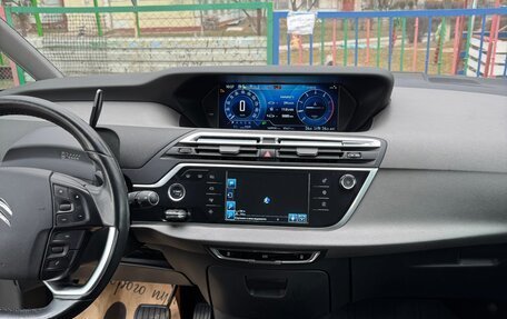 Citroen C4 Picasso II рестайлинг, 2014 год, 1 100 000 рублей, 14 фотография