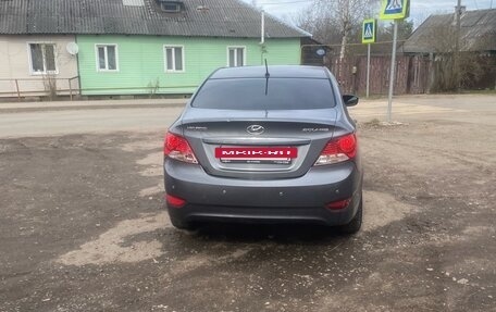 Hyundai Solaris II рестайлинг, 2012 год, 690 000 рублей, 4 фотография