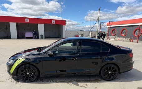 Volkswagen Jetta VI, 2014 год, 700 000 рублей, 2 фотография