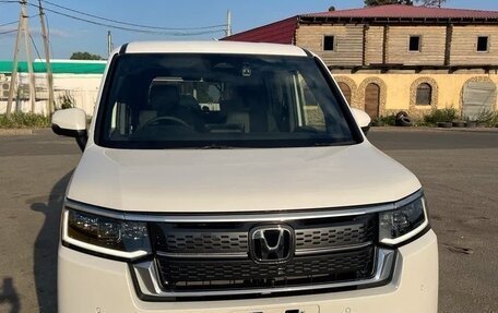 Honda Stepwgn, 2023 год, 2 380 000 рублей, 6 фотография