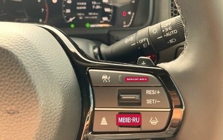 Honda Stepwgn, 2023 год, 2 380 000 рублей, 11 фотография