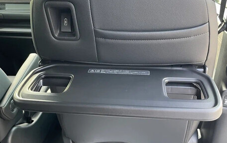 Honda Stepwgn, 2023 год, 2 380 000 рублей, 19 фотография