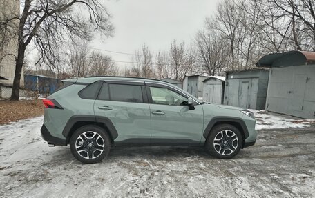 Toyota RAV4, 2020 год, 3 000 000 рублей, 4 фотография