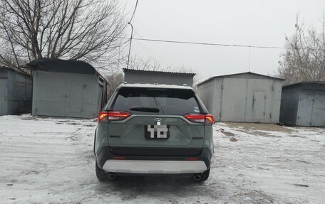 Toyota RAV4, 2020 год, 3 000 000 рублей, 5 фотография