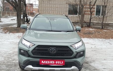 Toyota RAV4, 2020 год, 3 000 000 рублей, 3 фотография