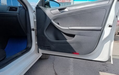 Volkswagen Jetta VI, 2015 год, 750 000 рублей, 5 фотография