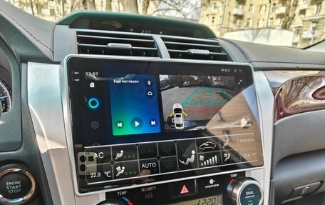 Toyota Camry, 2014 год, 2 590 000 рублей, 10 фотография