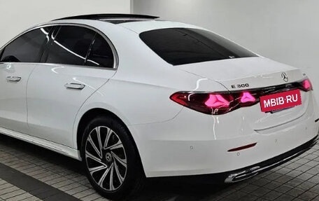 Mercedes-Benz E-Класс, 2024 год, 6 880 021 рублей, 3 фотография