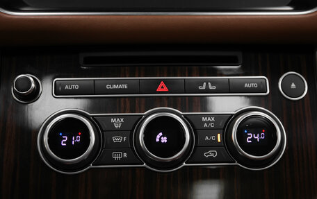 Land Rover Range Rover IV рестайлинг, 2017 год, 5 250 000 рублей, 26 фотография