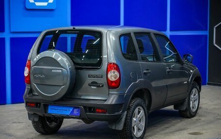 Chevrolet Niva I рестайлинг, 2018 год, 655 000 рублей, 7 фотография