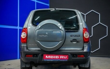 Chevrolet Niva I рестайлинг, 2018 год, 655 000 рублей, 8 фотография