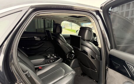 Audi A8, 2015 год, 2 380 000 рублей, 14 фотография