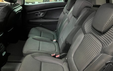 Renault Scenic IV, 2017 год, 1 090 000 рублей, 18 фотография