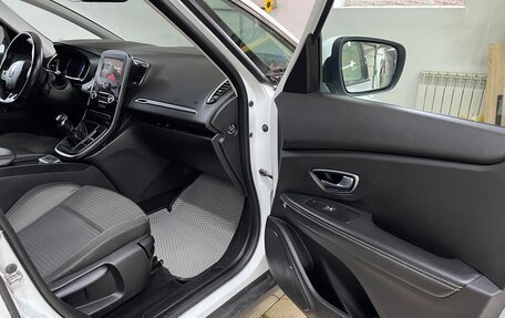 Renault Scenic IV, 2017 год, 1 090 000 рублей, 23 фотография