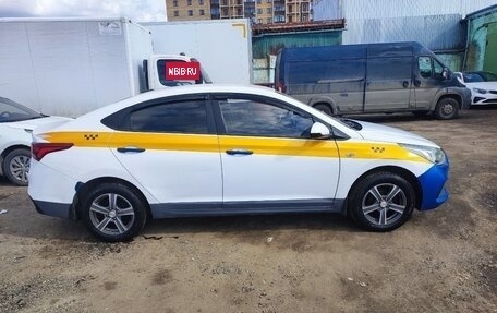 Hyundai Solaris II рестайлинг, 2018 год, 750 000 рублей, 3 фотография