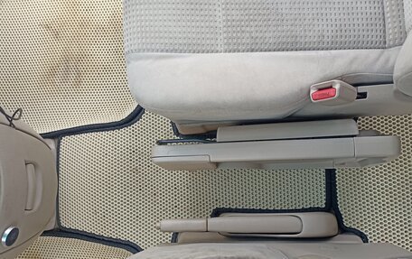 Mazda MPV II, 2004 год, 555 555 рублей, 21 фотография