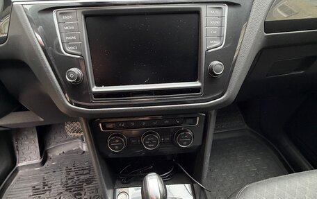 Volkswagen Tiguan II, 2017 год, 2 100 000 рублей, 7 фотография