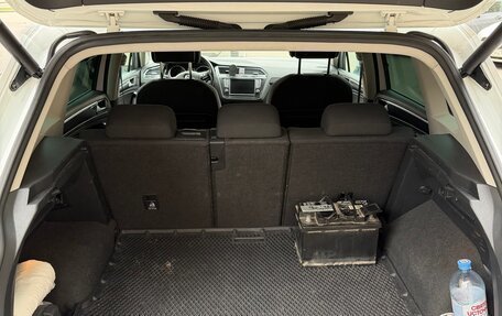 Volkswagen Tiguan II, 2017 год, 2 100 000 рублей, 11 фотография