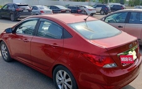 Hyundai Solaris II рестайлинг, 2012 год, 650 000 рублей, 3 фотография