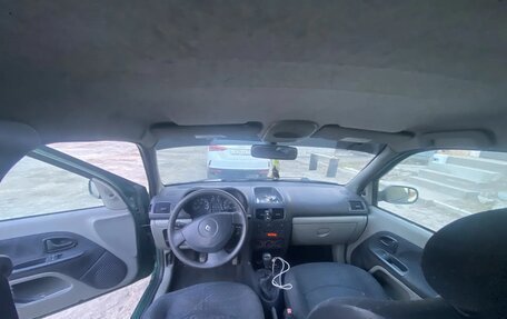 Renault Clio III, 2002 год, 230 000 рублей, 3 фотография