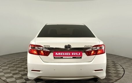 Toyota Camry, 2014 год, 1 580 000 рублей, 6 фотография