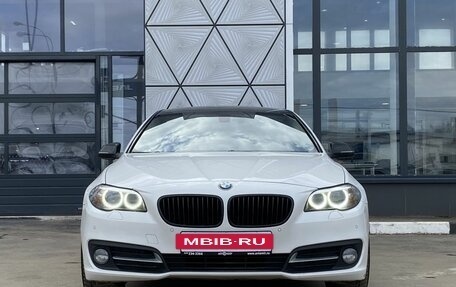 BMW 5 серия, 2015 год, 2 349 000 рублей, 2 фотография