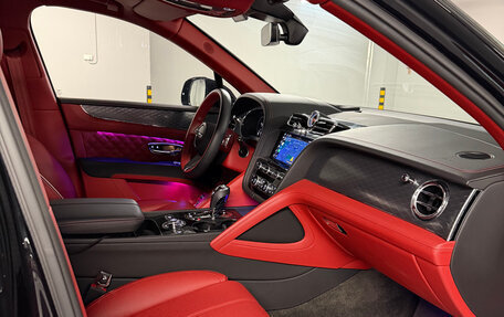 Bentley Bentayga I, 2020 год, 22 800 000 рублей, 14 фотография