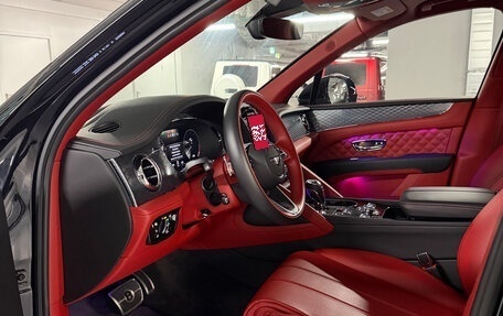 Bentley Bentayga I, 2020 год, 22 800 000 рублей, 8 фотография