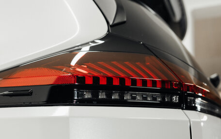 Toyota RAV4, 2025 год, 4 940 000 рублей, 10 фотография