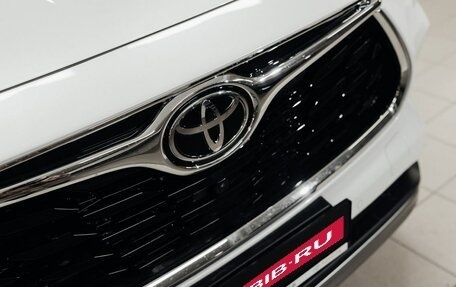 Toyota Highlander, 2026 год, 5 900 000 рублей, 10 фотография