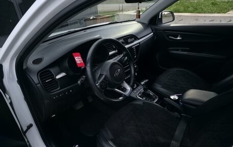 KIA Rio IV, 2018 год, 1 370 000 рублей, 1 фотография