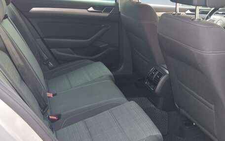 Volkswagen Passat B8 рестайлинг, 2020 год, 2 600 000 рублей, 5 фотография