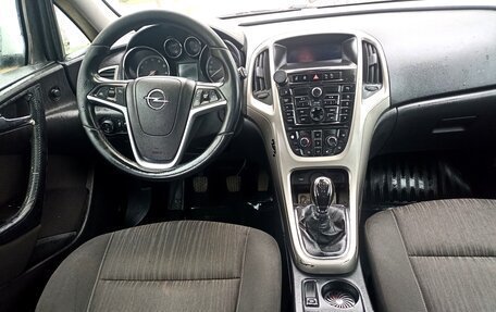 Opel Astra J, 2012 год, 610 000 рублей, 13 фотография