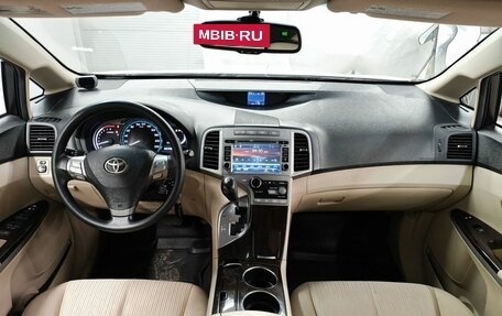 Toyota Venza I, 2010 год, 1 613 000 рублей, 11 фотография