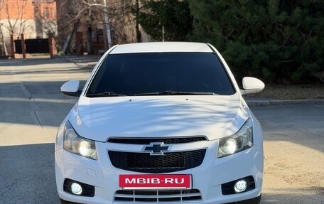 Chevrolet Cruze II, 2012 год, 605 000 рублей, 3 фотография