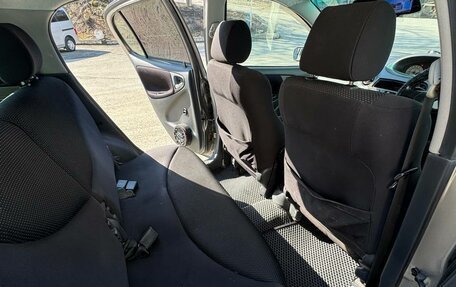 Toyota Vitz, 2001 год, 490 000 рублей, 7 фотография