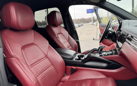 Porsche Cayenne III, 2018 год, 5 800 000 рублей, 28 фотография