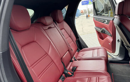 Porsche Cayenne III, 2018 год, 5 800 000 рублей, 23 фотография