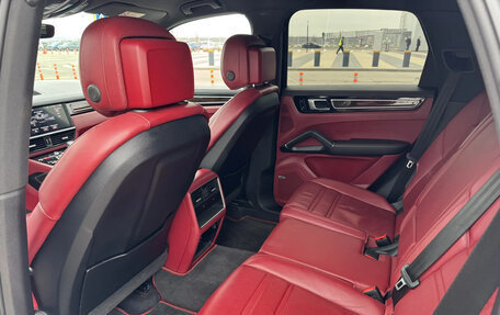 Porsche Cayenne III, 2018 год, 5 800 000 рублей, 22 фотография