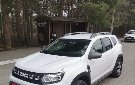 Dacia Duster II, 2023 год, 2 100 000 рублей, 2 фотография